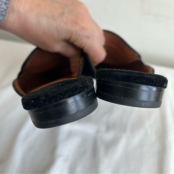 Tony Bianca Pepe Pointed Embroidered Black Velvet Flats Slides - Picture 12 of 13